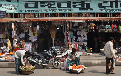 Verkäufer in Bangladeschs Hauptstadt Dhaka.