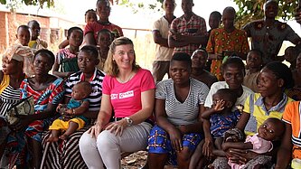 [Translate to deutsch (AT):] Dorothee Ritz in Benin