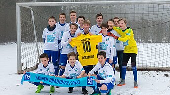 „Kinder brauchen Fans!“-Jugendmannschaft spendet für Malawi-Projekt „Kinder brauchen Fans!“-Jugendmannschaft spendet für Malawi-Projekt