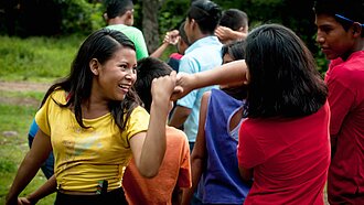 In dem "Champions of Change"-Projekt lernen Mädchen und Jungen gemeinsam, sich vor Gewalt zu schützen und Verhaltensweisen zu hinterfragen