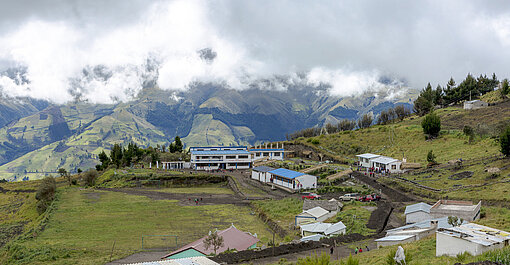 Die indigene Gemeinde Chimborazo in Ecuador Die indigene Gemeinde Chimborazo in Ecuador