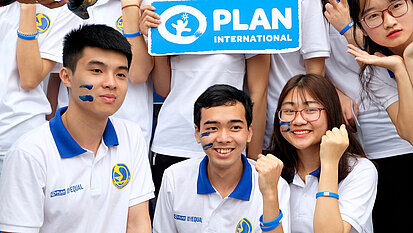 Wir von Plan setzen uns dafür ein, dass Kinder und Jugendliche ihre Rechte kennen und einfordern. © Plan International Wir von Plan setzen uns dafür ein, dass Kinder und Jugendliche ihre Rechte kennen und einfordern. © Plan International