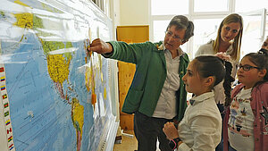 Plan - Eine Welt fuer alle - Sonderpreis Hoffnungsträger - Bienen-AG - Grundschule am Römerbad