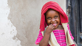 Helfen Sie, dass Mädchen in die Schule gehen können!
