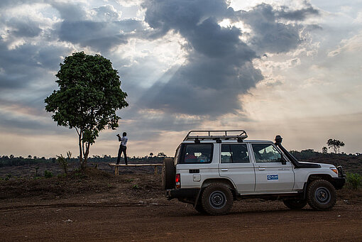 Straße zwischen Bomi und Monrovia in Liberia