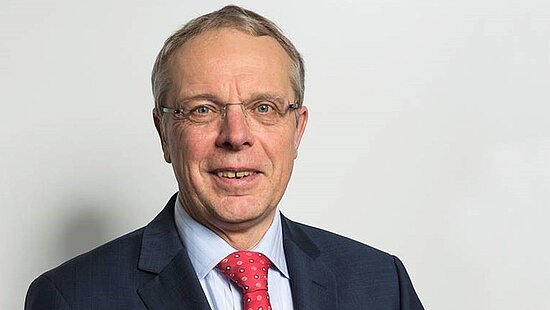 Dr. Günther Taube