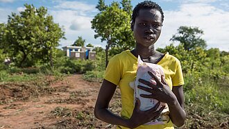 [Translate to deutsch (AT):] Mädchen in Südsudan sind massiv von Hunger, Traumatisierung und Gewalt betroffen. Foto: Plan International