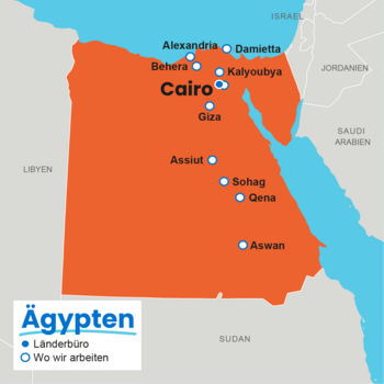 Karte von Ägypten mit Markierungen der Projektregionen von Plan International, darunter Alexandria, Behera, Kalyoubya, Damietta, Giza, Assiut, Sohag, Qena, Aswan und das Länderbüro in Kairo.