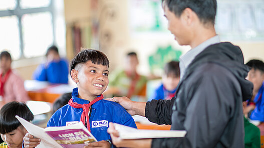 Ausstattung einer Schulberatungsstelle in Vietnam