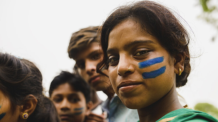 Gemeinsam mit vielen jungen Aktiven machen wir uns für Gleichberechtigung stark. © Plan International / Patrick Kaplin