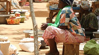 Plan nahm die Arbeit in Mali bereits 1976 auf, als die Sahelzone von einer schweren Dürreperiode und Hungersnot betroffen war. © Plan