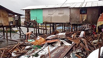 Anfang Dezember hatte Taifun "Kammuri" in den Philippinen tausende Häuser zerstört. Foto: Plan International