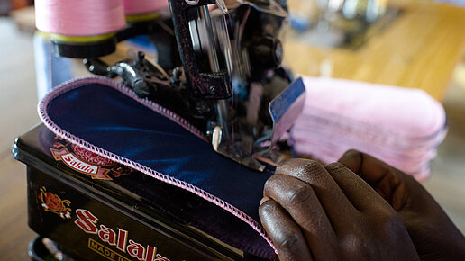 Nähmaschinen zur Herstellung von Binden