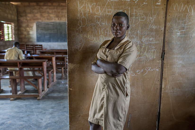 Rachida, 16 Jahre, Benin. © Plan International / François Struzik