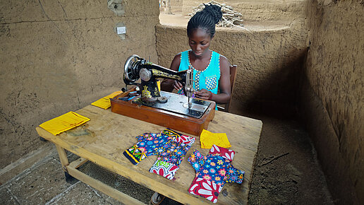 Nähmaschinen zur Herstellung von Binden