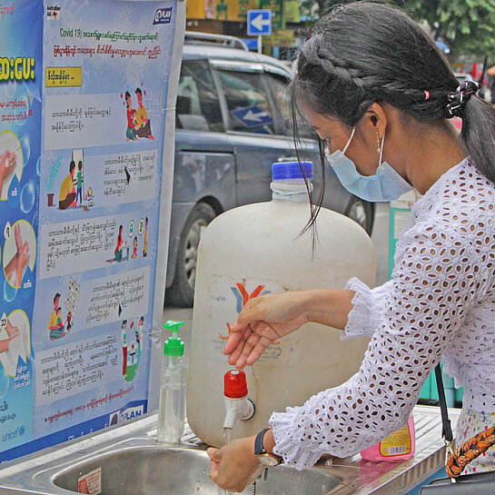 Händewaschen in Yangon für mehr Hygiene