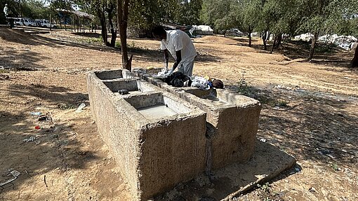 Eine Waschstation in Kurmuk, Äthiopien