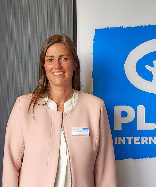 Claudia Halberkamp Claudia Halberkamp