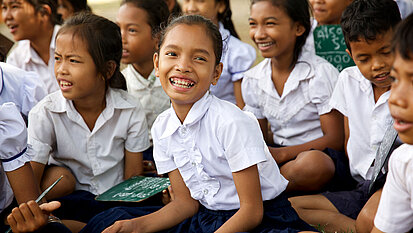 Auch in Kambodscha unterstützen wir Kinder, ihr Recht auf Bildung wahrzunehmen.
