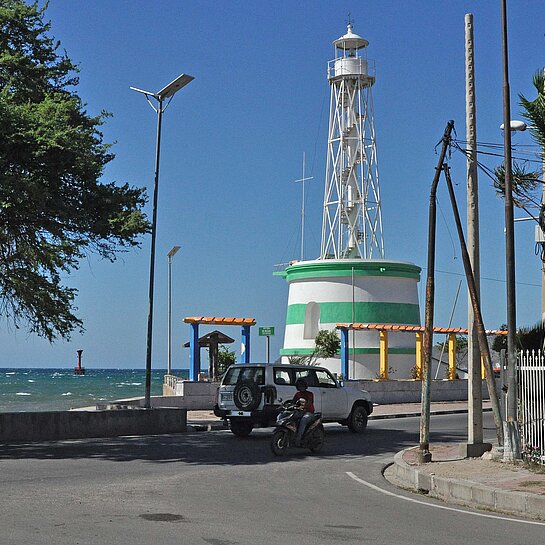 Straße am Hafen von Dili.