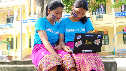 Tablet für einen Schulclub in Vietnam