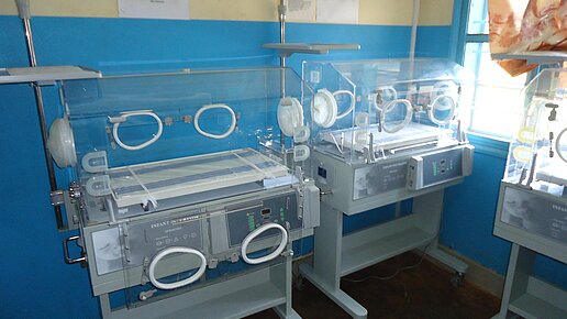 Küche für Frühchenstation in Uganda