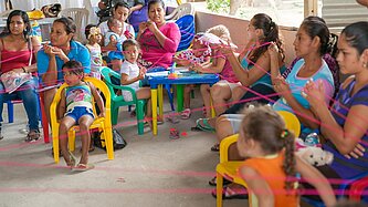 Mädchen und Jungen in den vom Erdbeben betroffenen Gemeinden können jetzt ihr Recht auf Bildung wahrnehmen © Fabricio Morales/Plan