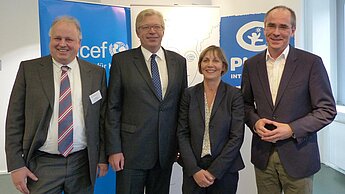 Treffen im Rahmen der Regionalkonferenz: Jan Pörksen, Dr. Ralf Kleindiek, Maike Röttger und Christian Schneider. © Plan International