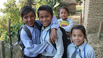 Dank der Unterstützung der internationalen Gemeinschaft können die Kinder die Schule wieder besuchen. © Plan