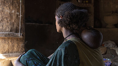 Isolation erhöht das Risiko von häuslicher Gewalt. © Plan International / Maheder Haileselassie Tadese