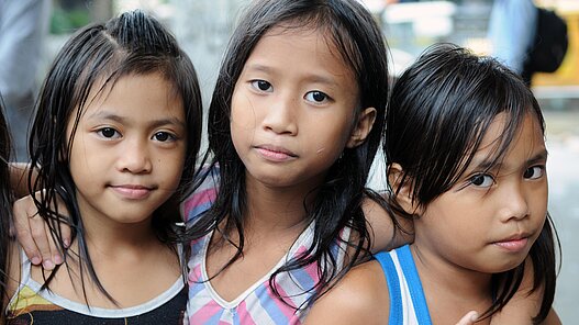 Infomaterial zum Schutz vor Kinderhandel in den Philippinen