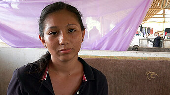 Plan_20160502_International__Volunteer Johana, 18, from Portoviejo in Manabí_Ecuador Erdbeben 2016 Plan_20160502_International__Volunteer Johana, 18, from Portoviejo in Manabí_Ecuador Erdbeben 2016