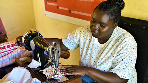 Nähmaschinen zur Herstellung von Binden