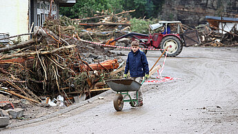 Neben den traumatischen Erlebnissen haben viele Mädchen und Jungen ihr Zuhause verloren.