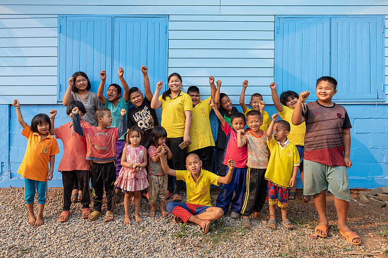 Kinder in einer Plan-Partnergemeinde im Norden von Thailand