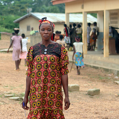 Porträt der Lehrerin Yaramou Louag an Marie-Roses Schule in Guinea.