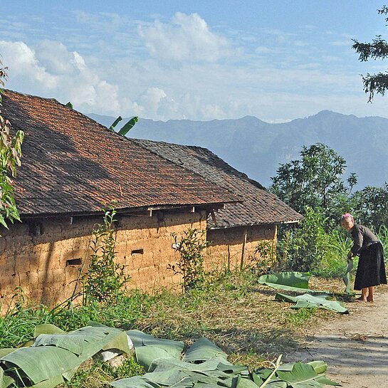 Traditionelles Wohnhaus in den Bergen von Nord-Vietnam Ha Giang