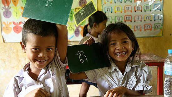 DSV-Adlerinnen verschenken Bau von Vorschulen in Kambodscha