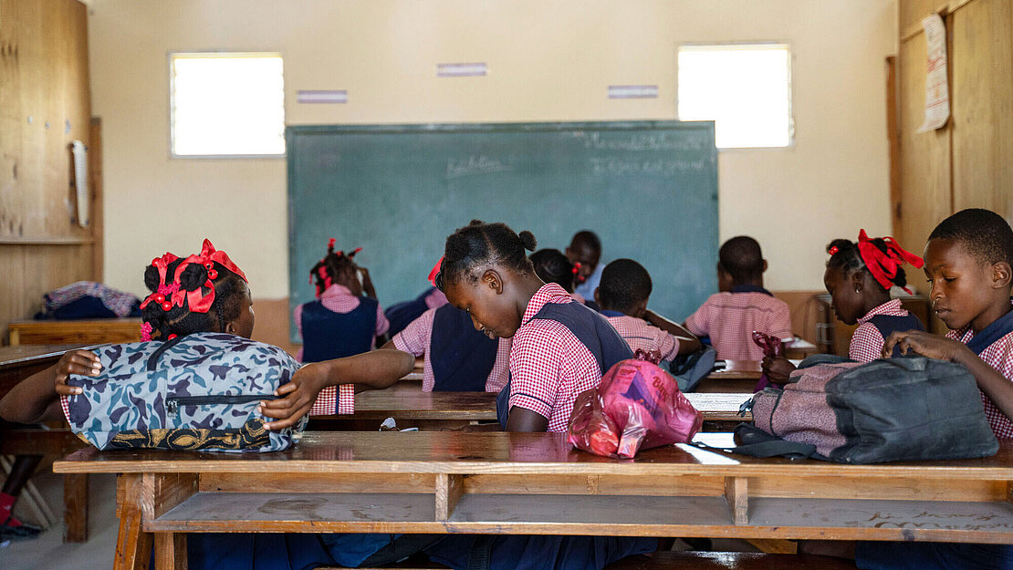 Kinder in einer Schule in Haiti