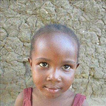 Beatrice Manga, Kenia Beatrice Manga