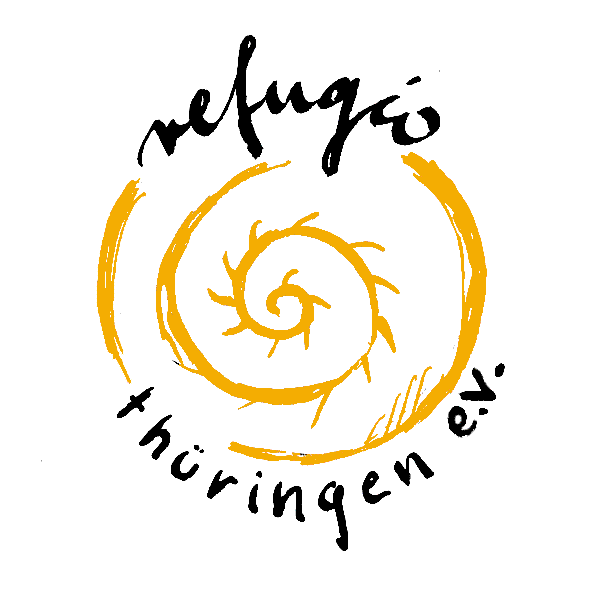 Gelb-orangefarbenes Logo von Refugio Thüringen e.V. mit spiralförmigem Symbol und handgeschriebenem Schriftzug.