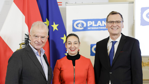 Rudi Klausnitzer, Bundesministerin für Frauen, Jugend und Familie Ines Stilling und Thomas Kralinger (c)BKA/Andy Wenzel