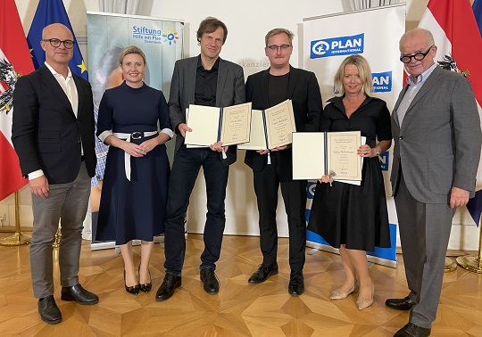 Markus Mair, Susanne Raab, Gerald John, Lukas Matzinger, Kathrin Gulnerits (in Vertretung für Saskia Wolfesberger) Rudi Klausnitzer (c) BKA_Christopher Dunker